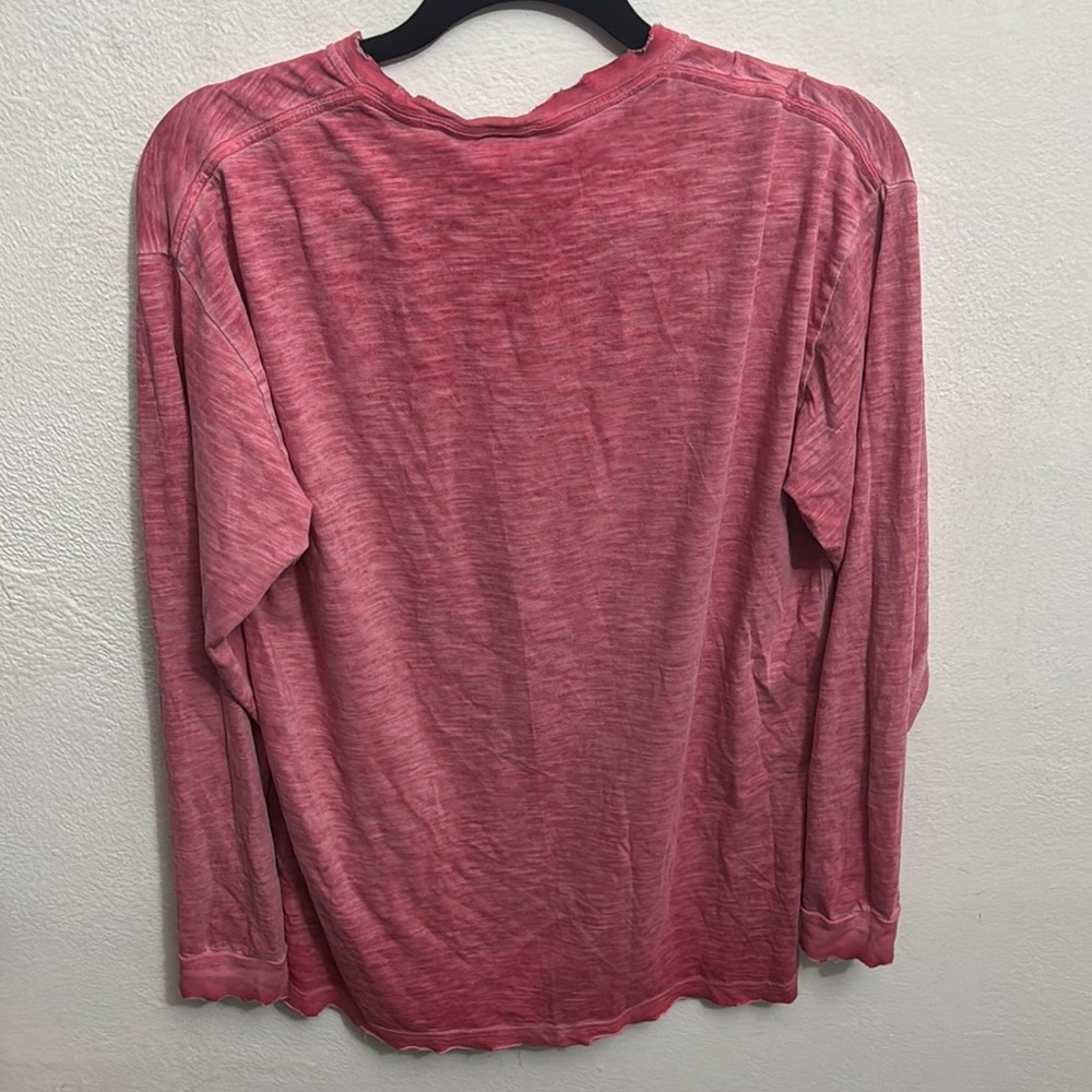 Victoria's Secret Pink Graphic Tee - Picture 4 of 5